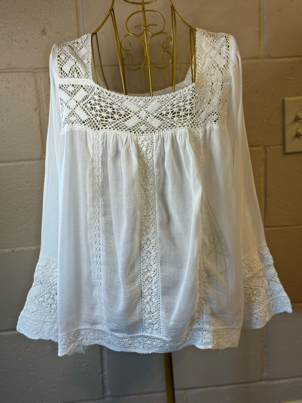 Vintage Spell Designs Sunday Feels Lace Trim Blouse in Medium - Picture 10 of 16